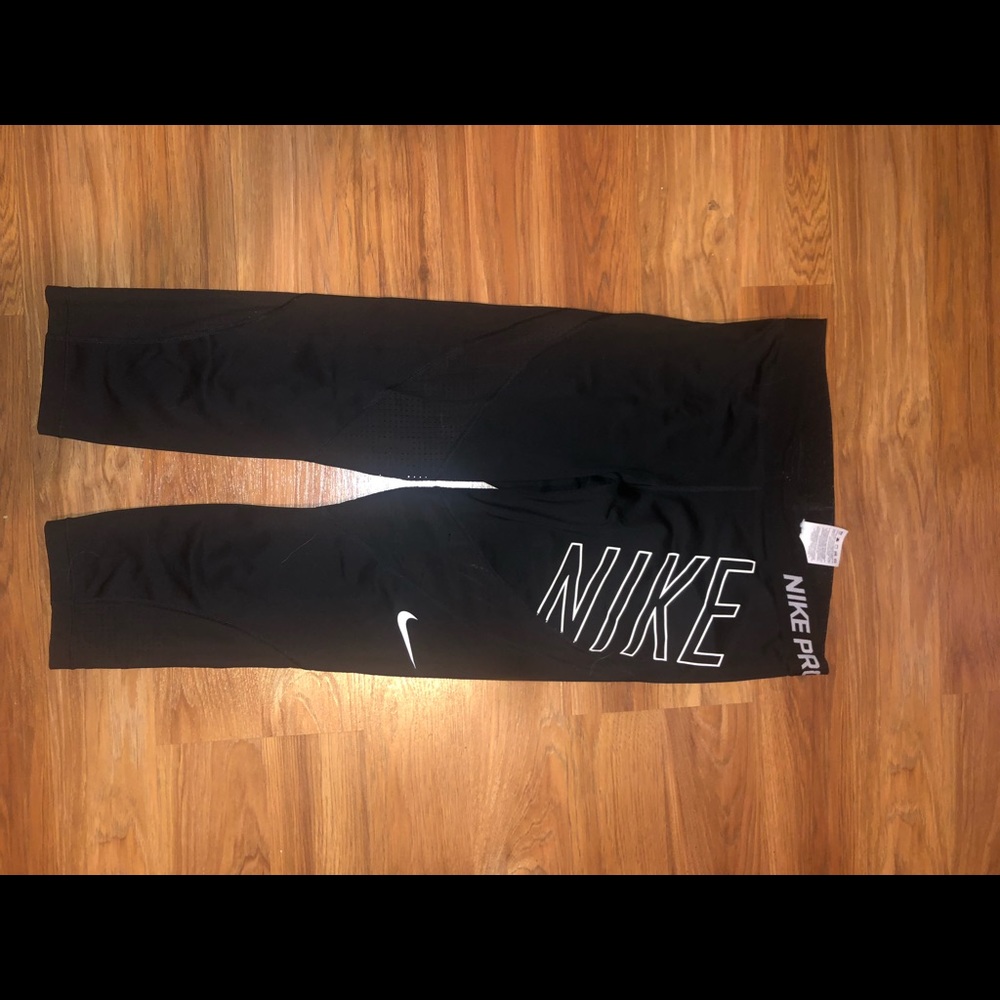crop nike pro mesh leggings